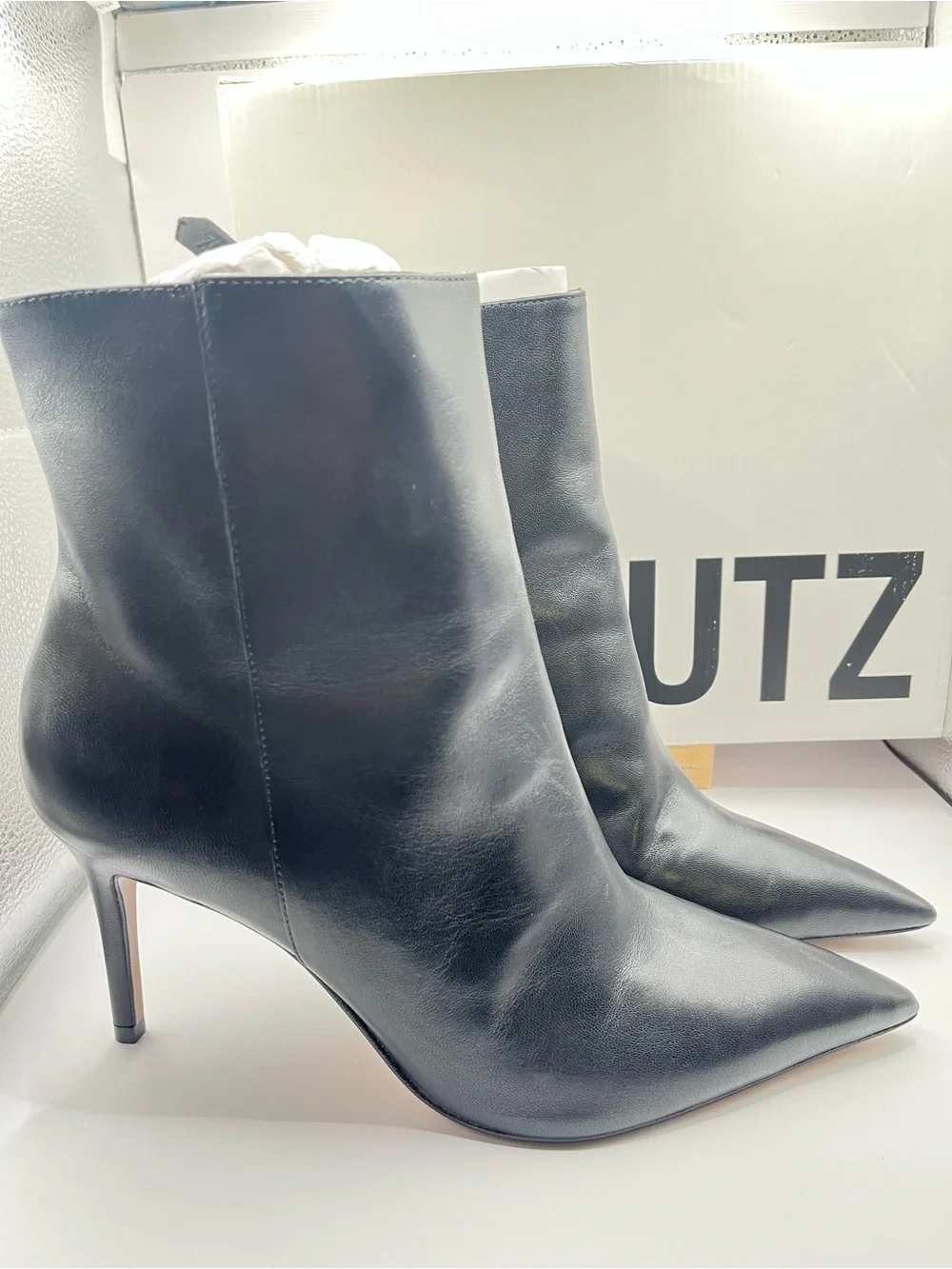 Schutz Women's 9B Black Leather Ankle Heeled Pointed Toe Boots